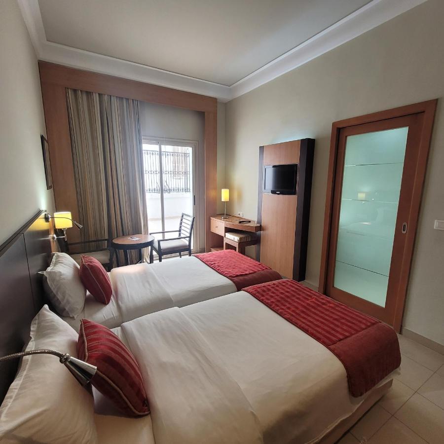 Hotel Tiba ตูนิส ภายนอก รูปภาพ