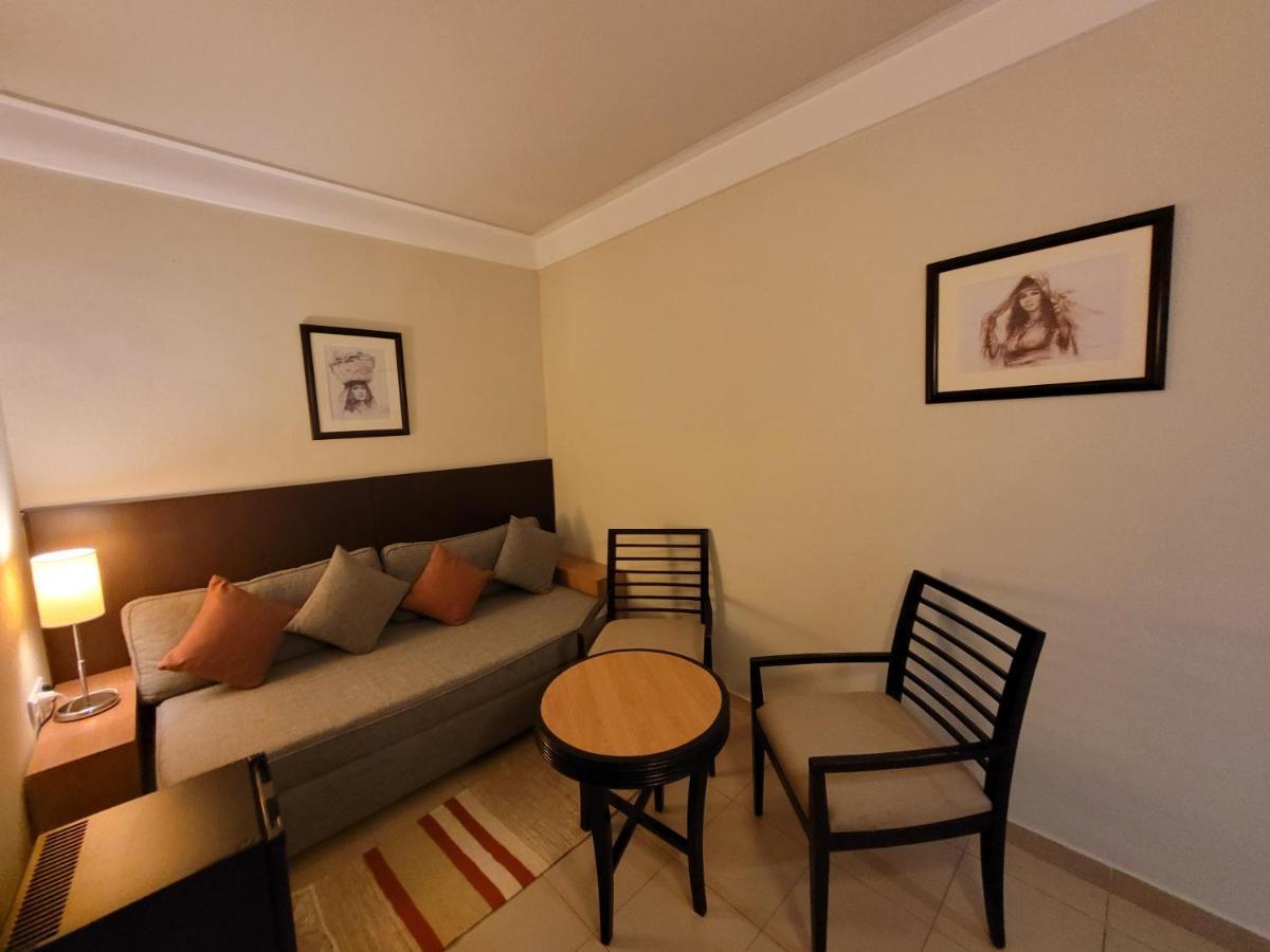 Hotel Tiba ตูนิส ภายนอก รูปภาพ